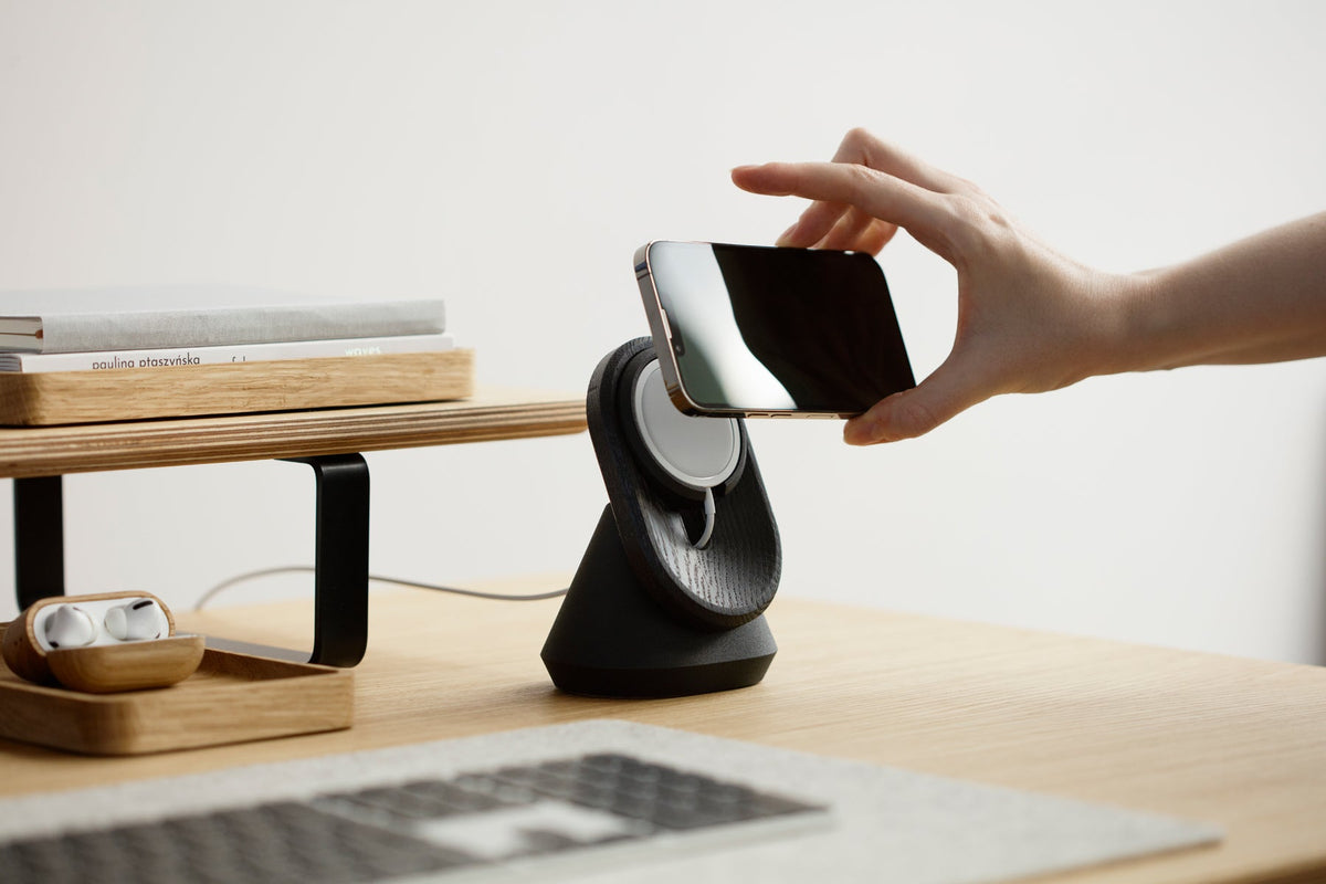 MagSafe Stand